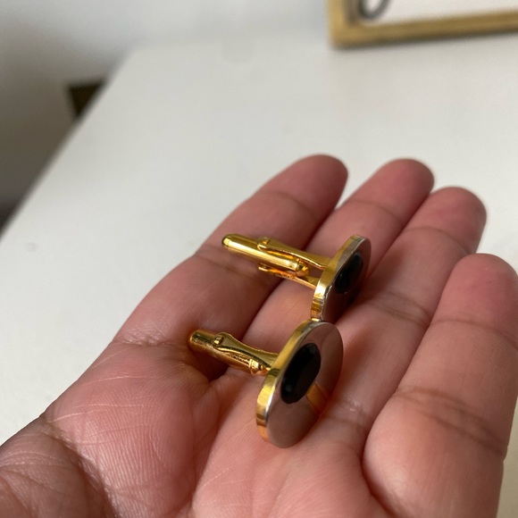 Vintage Enamel Button Totally Black gold new 2 pcs  Pin Brooch Gold Tone - Picture 3 of 4